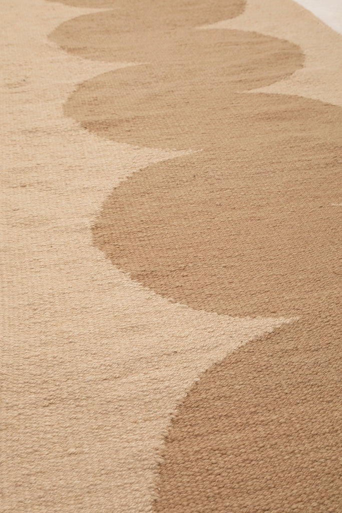 Land River Runner | Camel & Bone