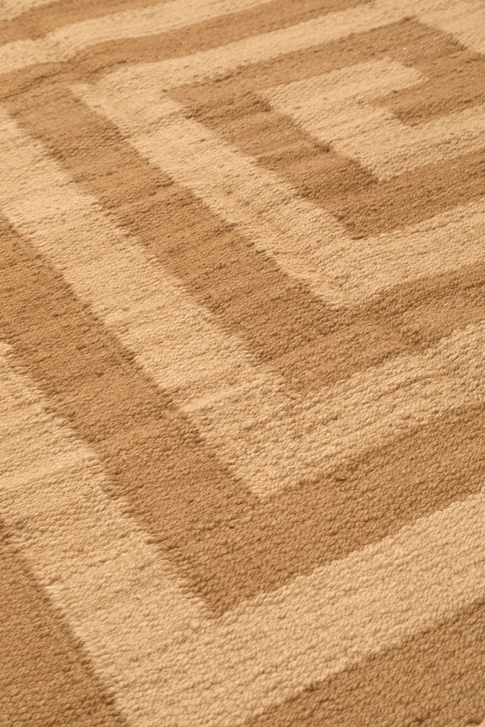 Land Spirals | Latte & Camel