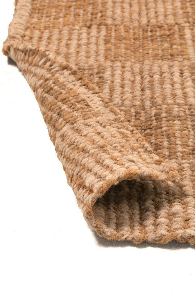 Lara Runner | Latte & Natural