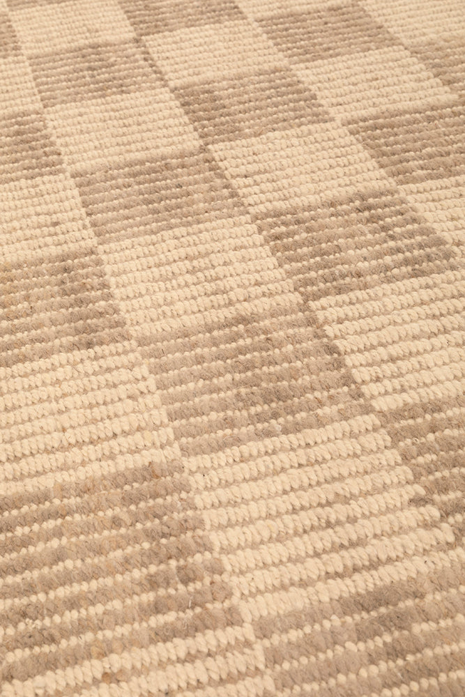 Lara Runner | Sand & Natural