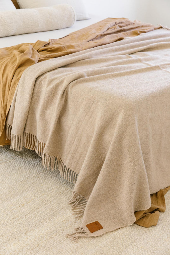 Puna Throw | Oat