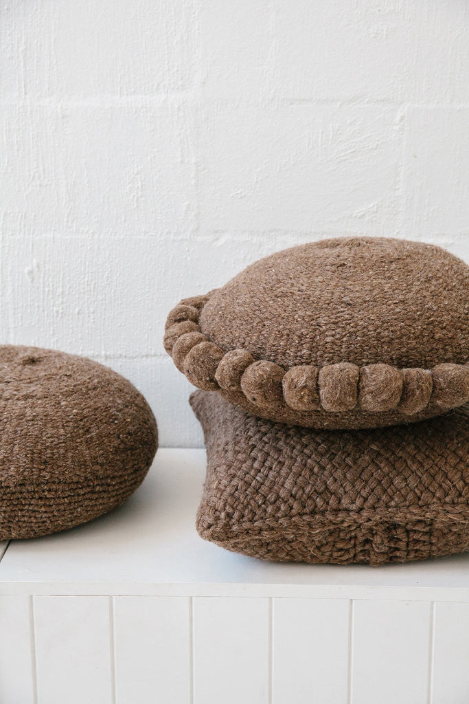 Classica Cushion #3 | Walnut