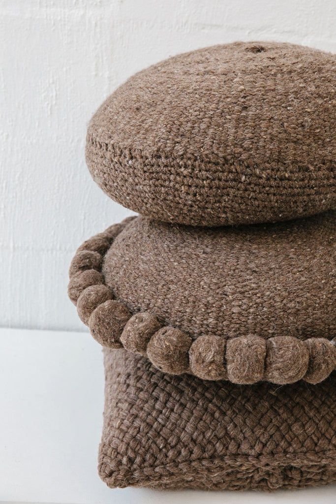 Classica Cushion #3 | Walnut