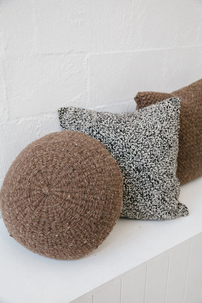 Classica Cushion #3 | Walnut