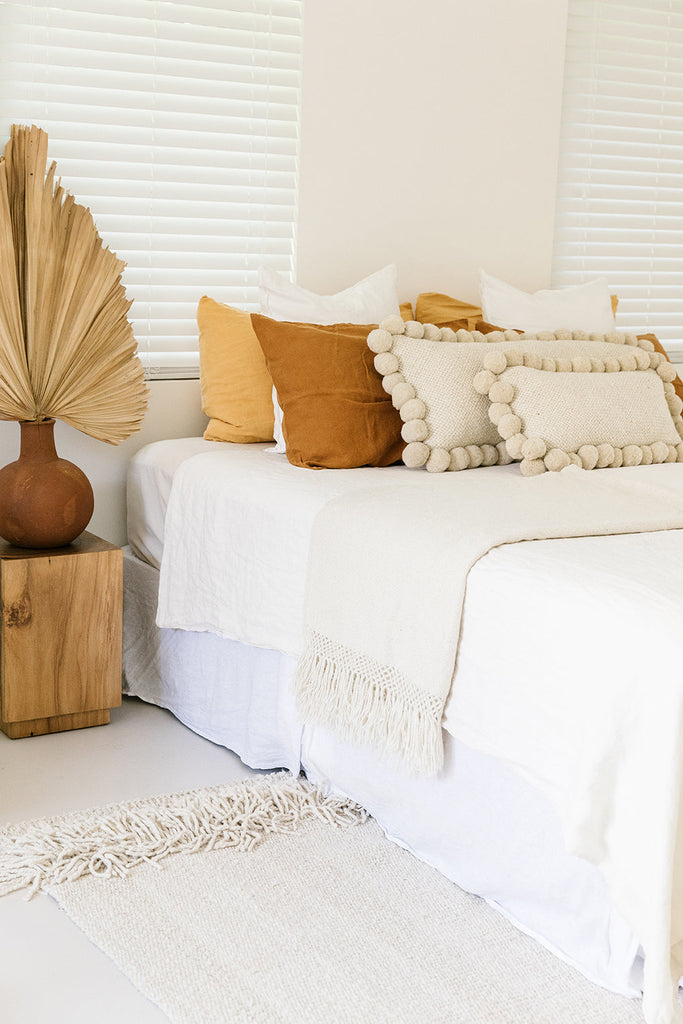 Classica XL Lumbar Pom Pom Cushion #2 | Natural