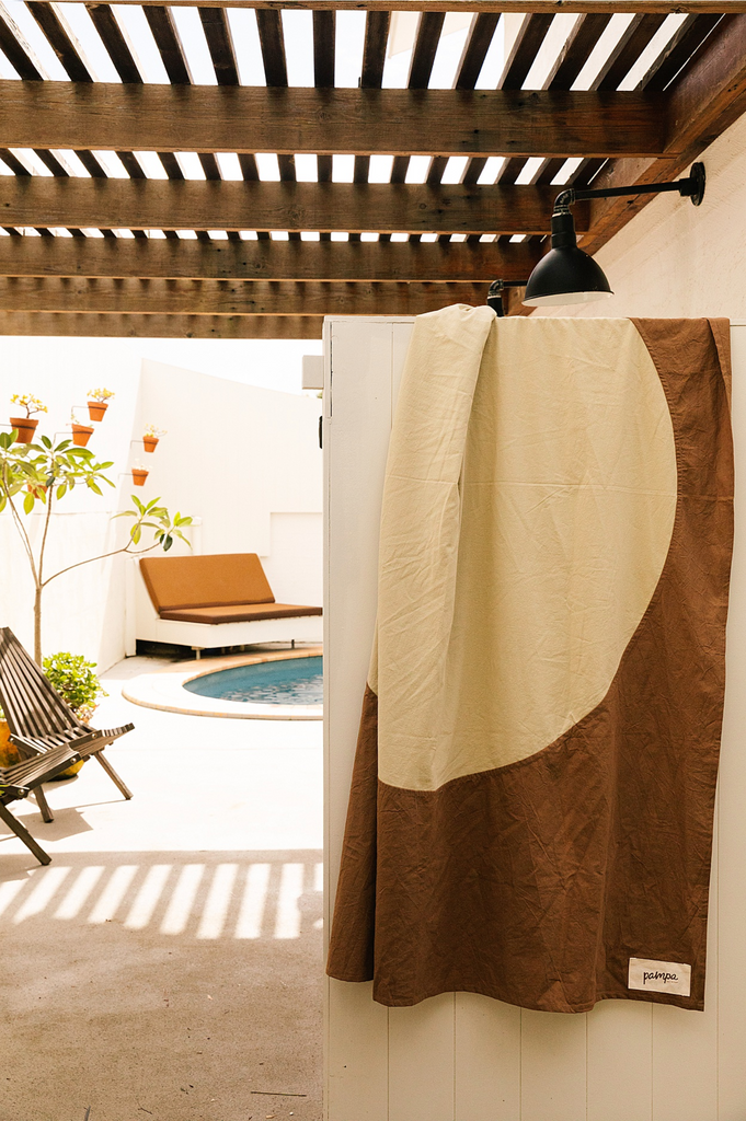 Sol Throw | Chocolate & Bone