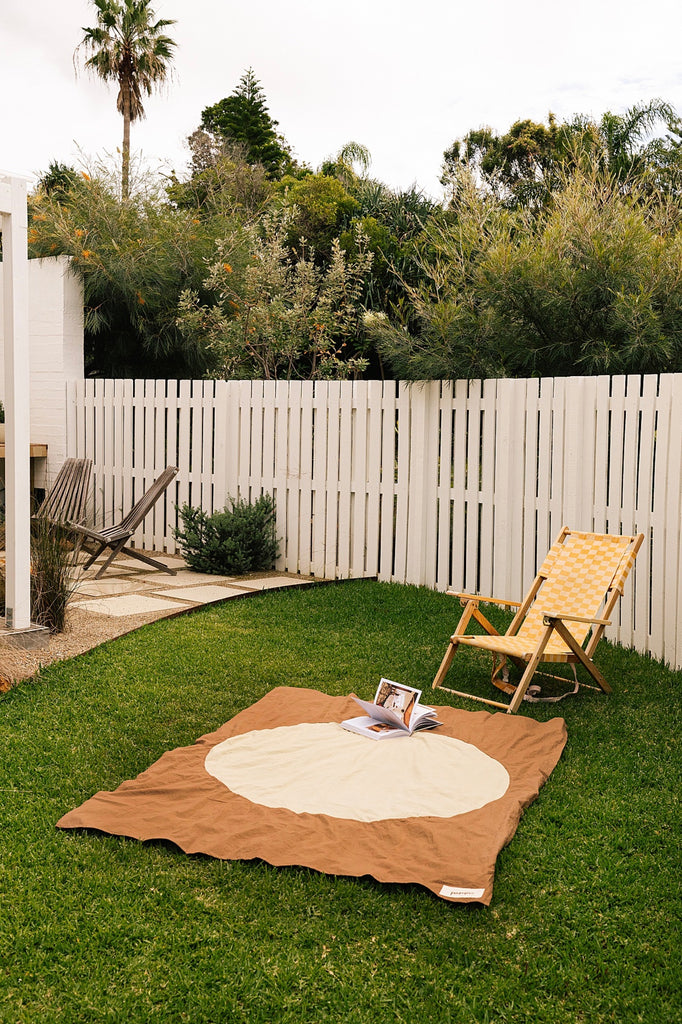 Sol Throw | Chocolate & Bone