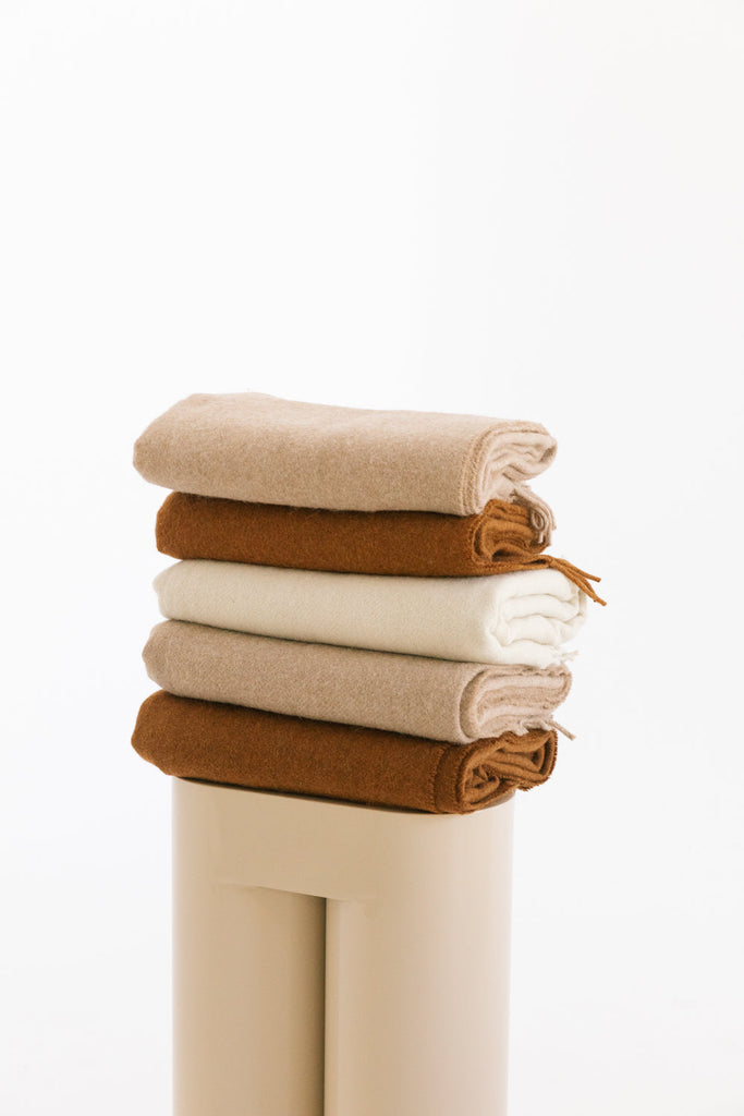 Puna Throw | Oat