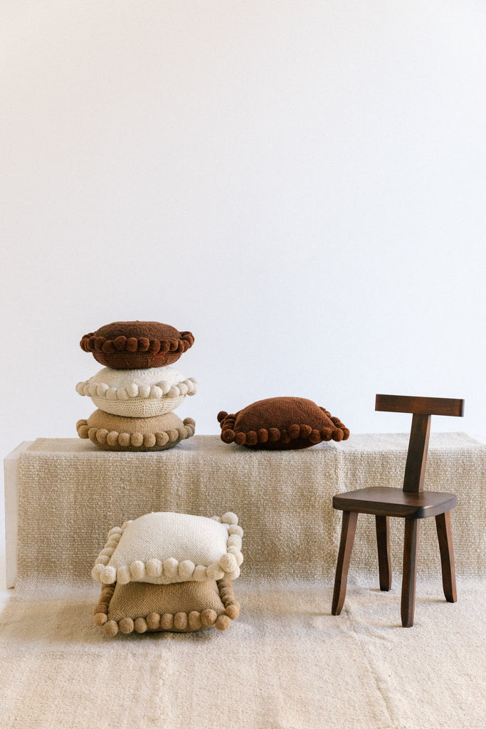 Classica Pom Pom Cushion #1 Medium | Natural