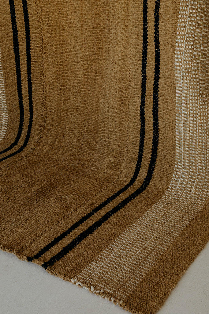 Beatriz | Latte & Navy & Natural