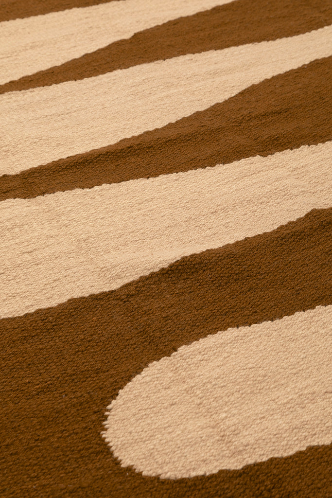 Kelp | Chestnut & Bone