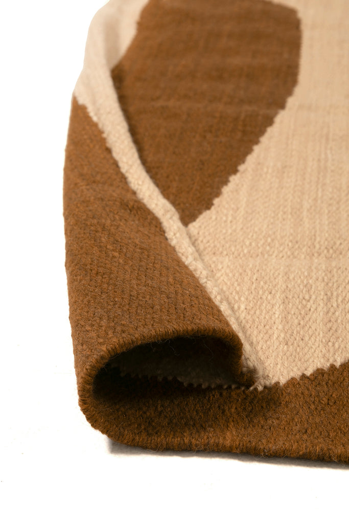 Kelp | Chestnut & Bone