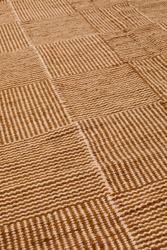 Lara Intricate | Latte & Natural