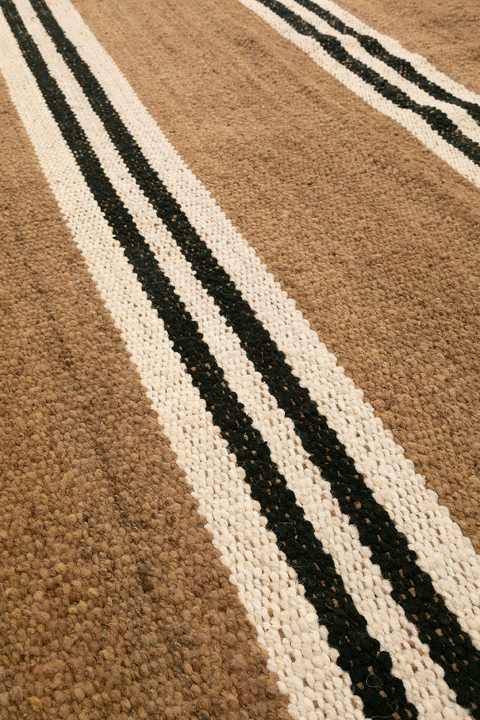 Mora | Latte, Natural White & Black