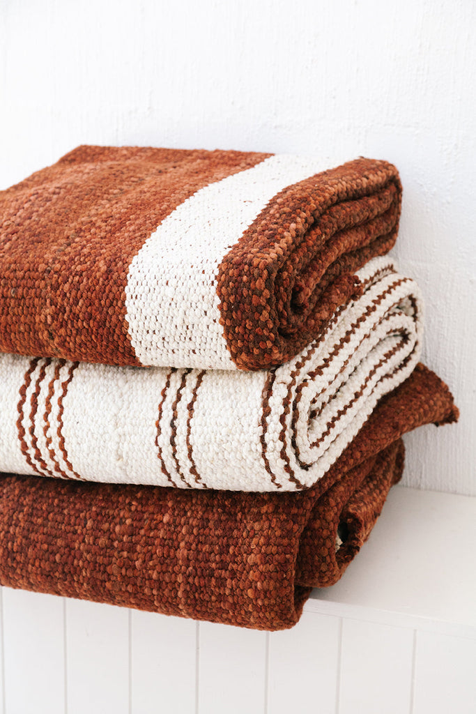 Catalina | Burgundy & Natural