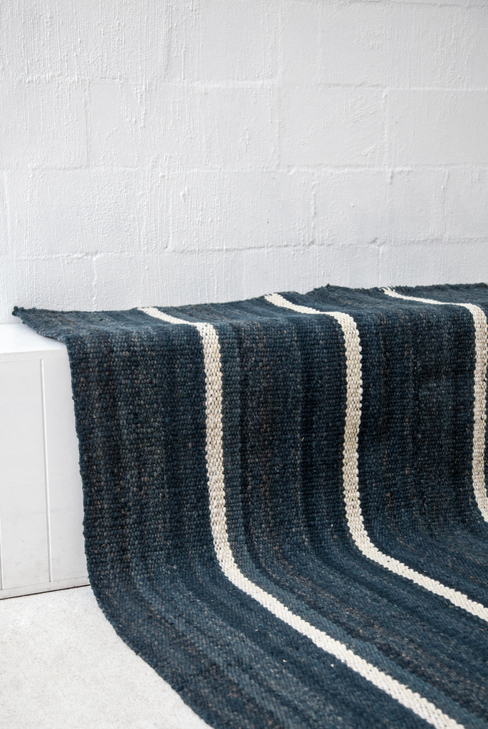 Tomasa | Navy & Natural White